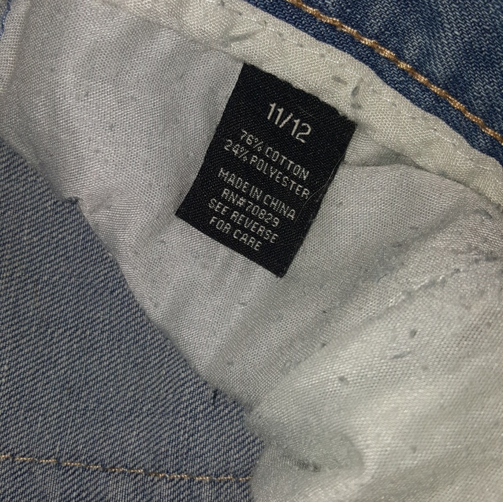 🍍Rue 21 Women's Distressed Jean shorts - Picture 3 of 4
